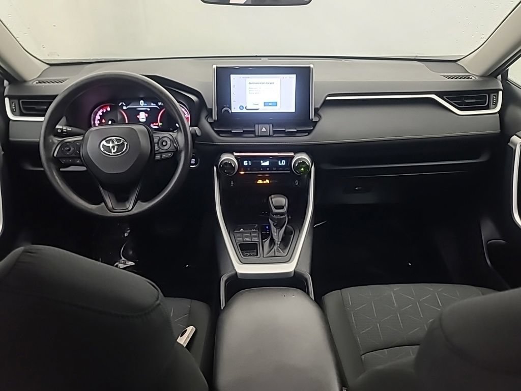 Used 2025 Toyota RAV4 XLE AWD/4WD image 21