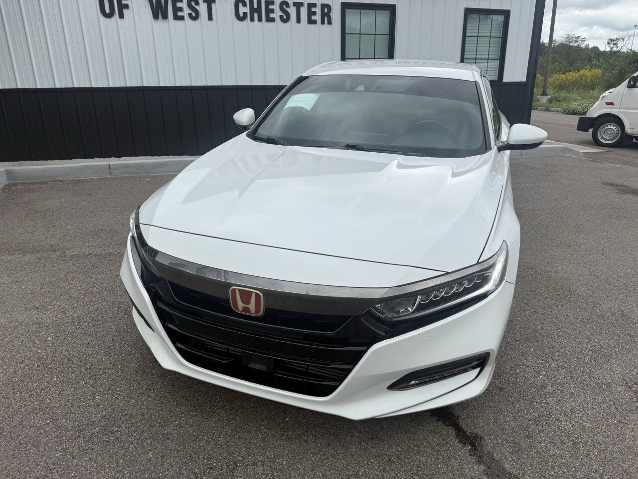 Used 2020 Honda Accord Sport image 2