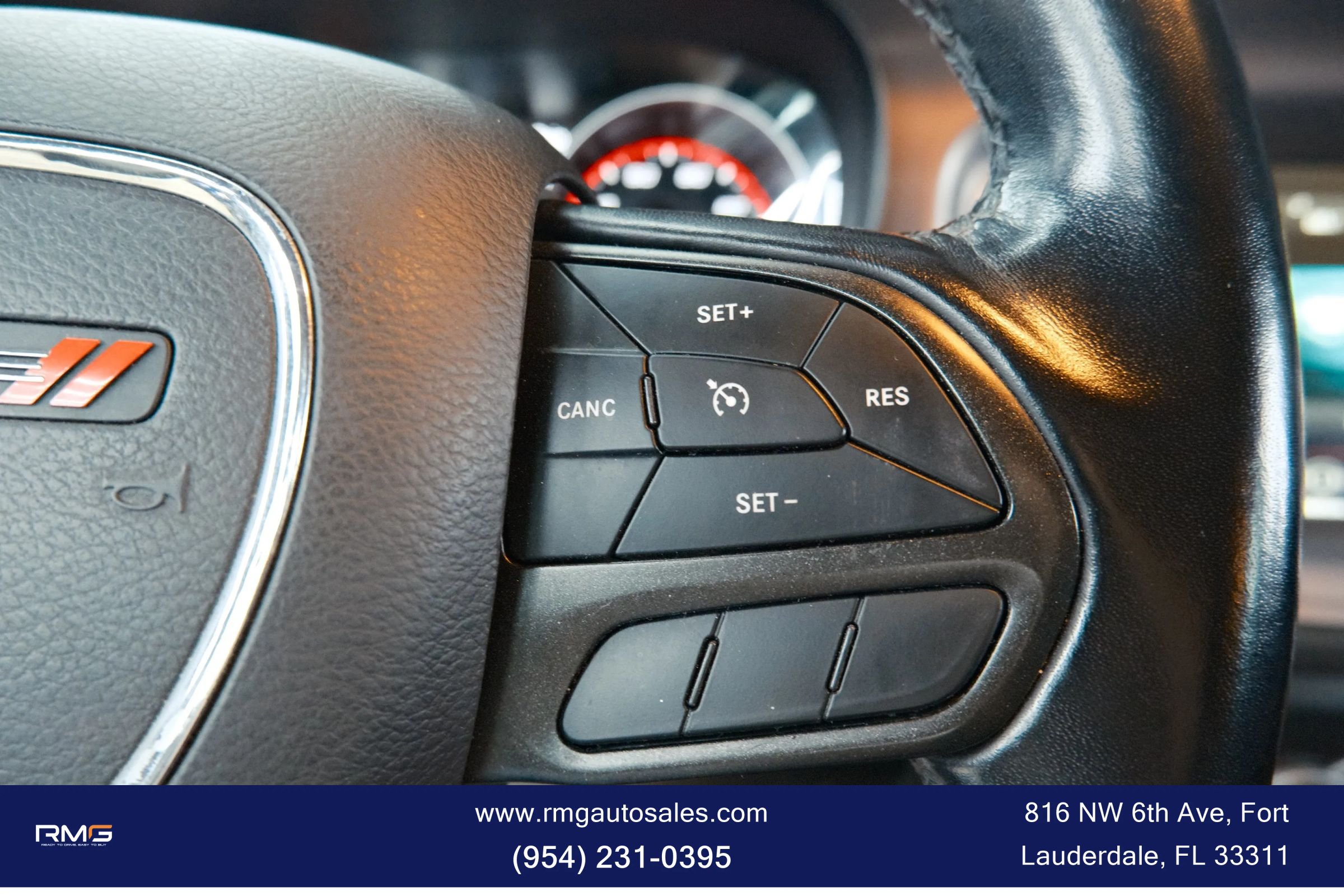 Used 2023 Dodge Charger SXT RWD image 18