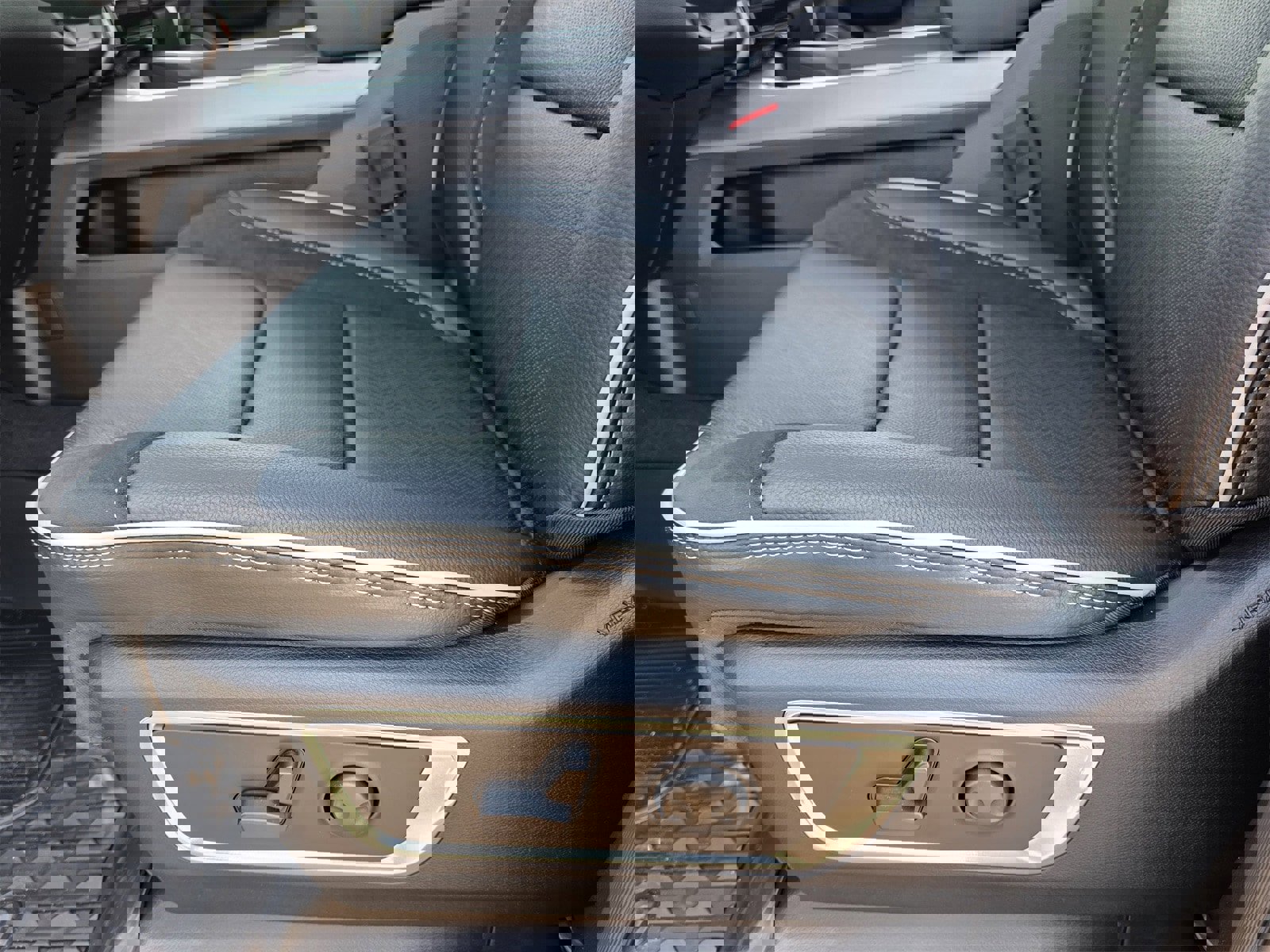 New 2026 RAM 1500 Laramie image 12