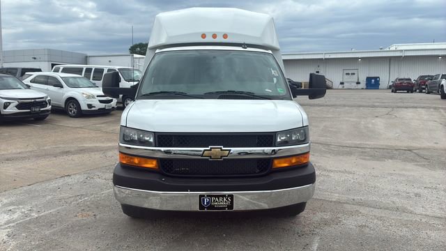 New 2024 Chevrolet Express 3500 RWD image 2