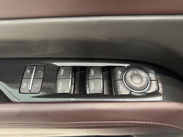 Used 2022 Cadillac Escalade Premium Luxury Platinum image 29