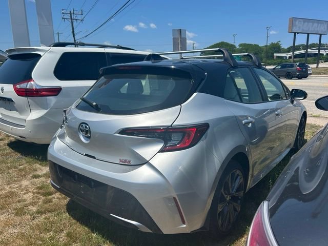 Used 2025 Toyota Corolla XSE FWD image 4