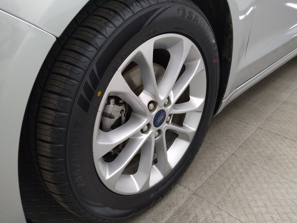 Used 2019 Ford Fusion SE FWD image 31