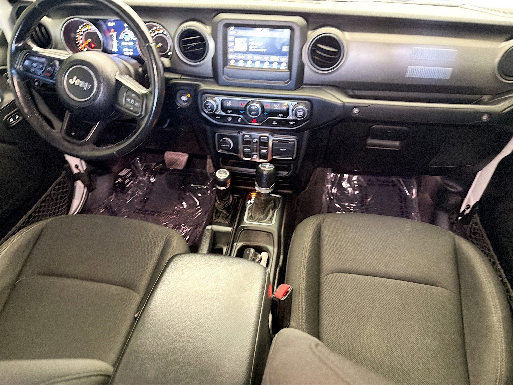 Used 2021 Jeep Gladiator Sport AWD/4WD image 12