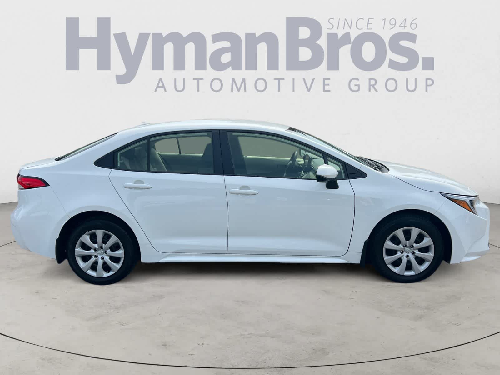 Used 2023 Toyota Corolla LE w/ Carpet Mat Package (TMS) FWD image 2