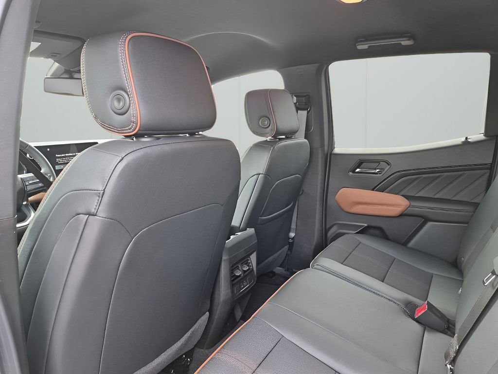 New 2026 GMC Canyon AT4 image 18