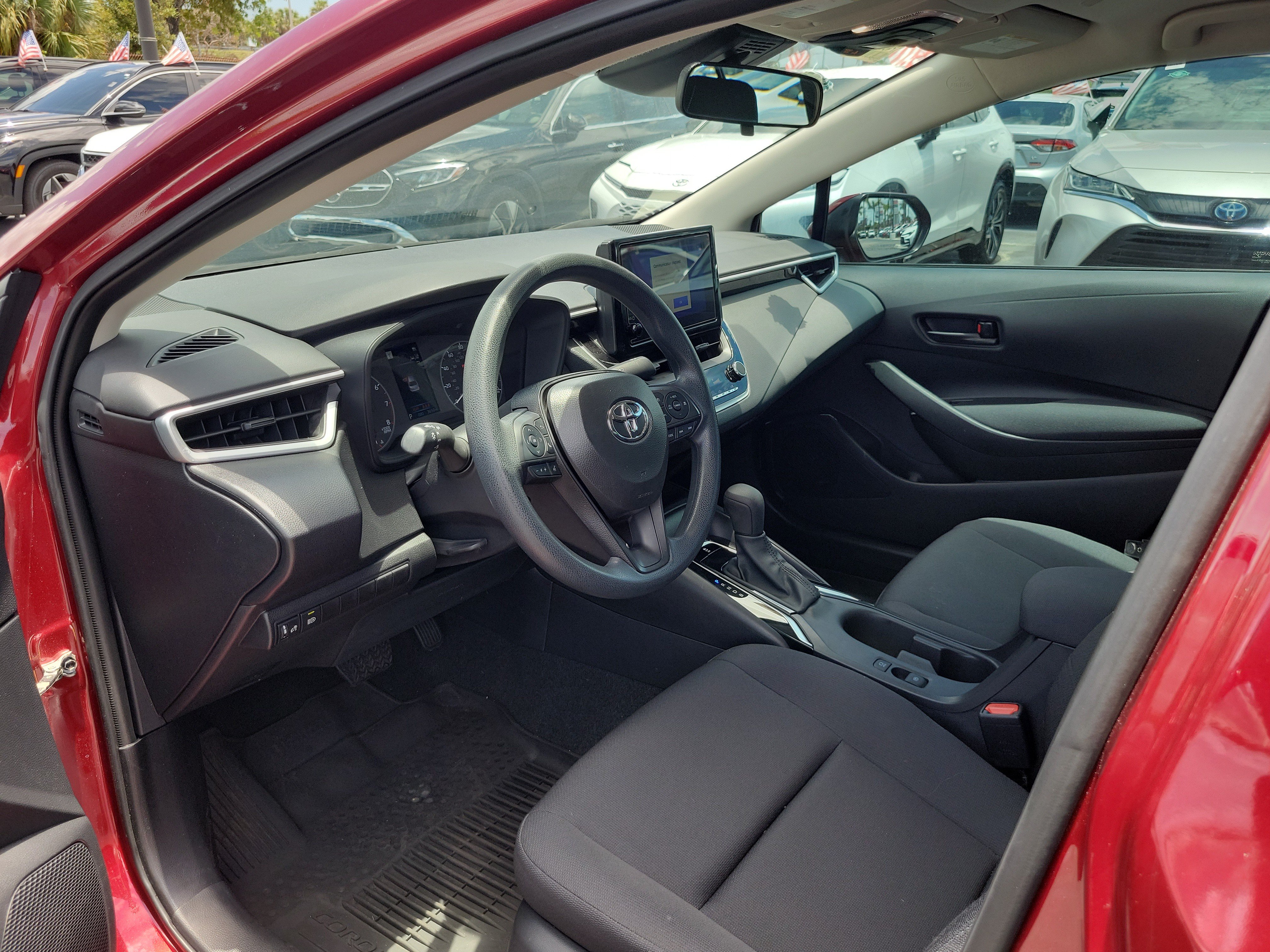 Used 2025 Toyota Corolla LE FWD image 19