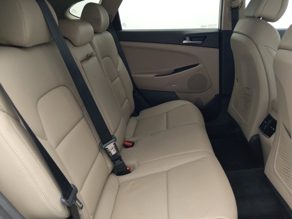 Used 2017 Hyundai Tucson SE Plus w/ Cargo Package FWD image 19