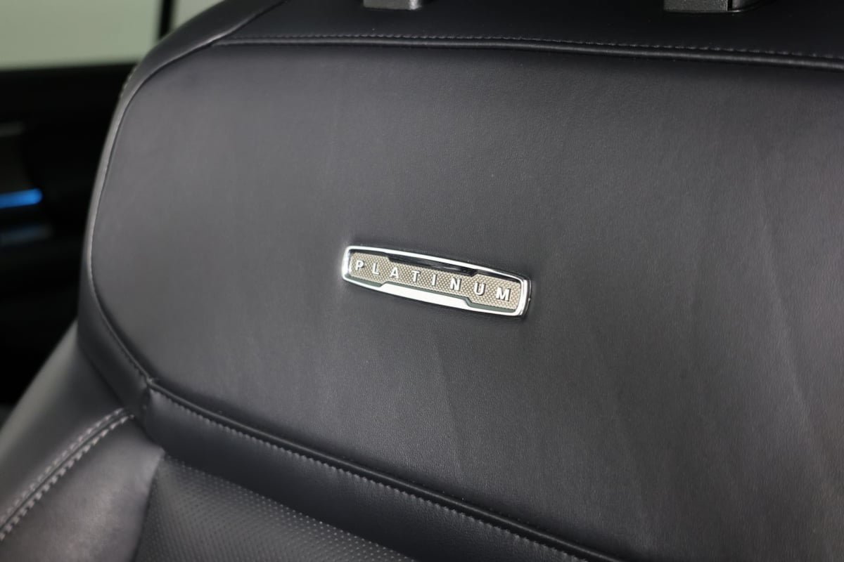 Used 2025 Ford Expedition Platinum AWD/4WD image 59
