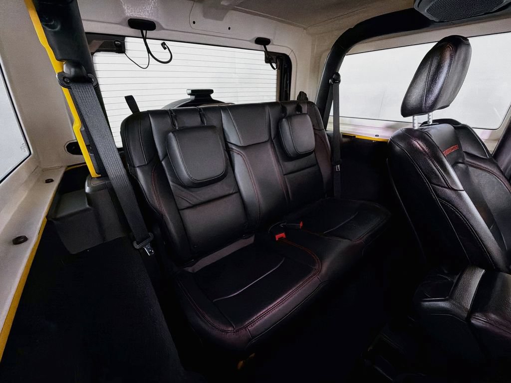 Used 2019 Jeep Wrangler Rubicon w/ Uconnect 4C Nav & Sound Group AWD/4WD image 27