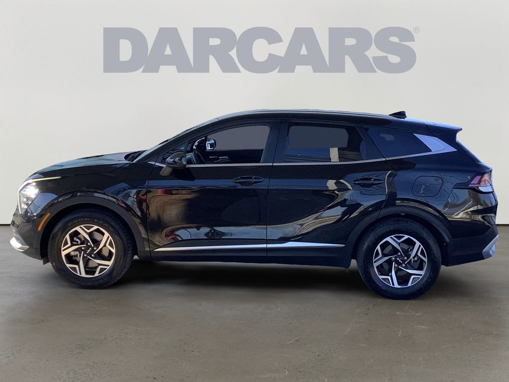 Used 2024 Kia Sportage LX image 4