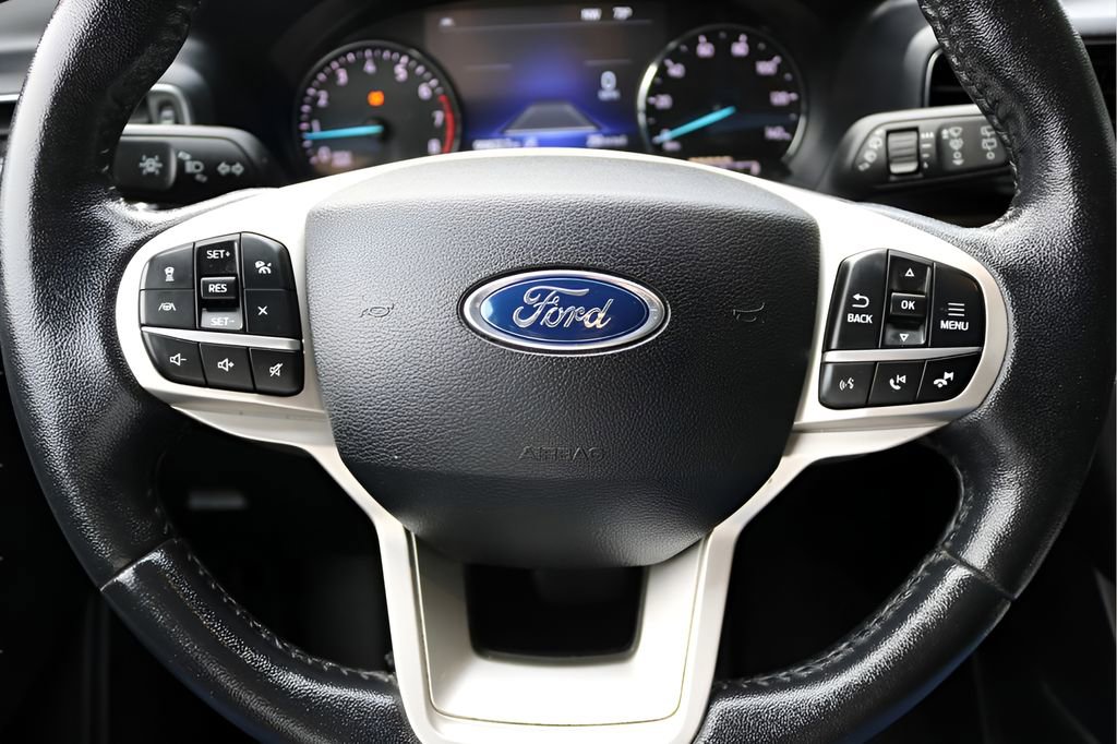 Used 2021 Ford Explorer Limited AWD/4WD image 22