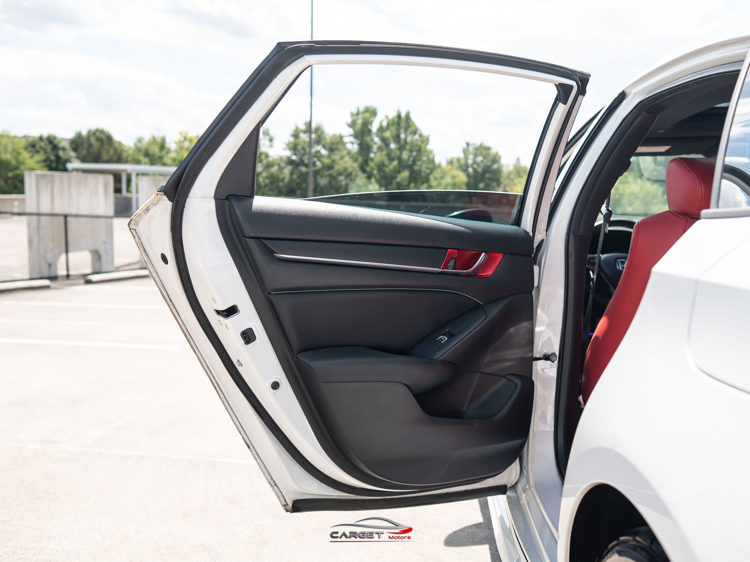 Used 2018 Honda Accord Sport image 41
