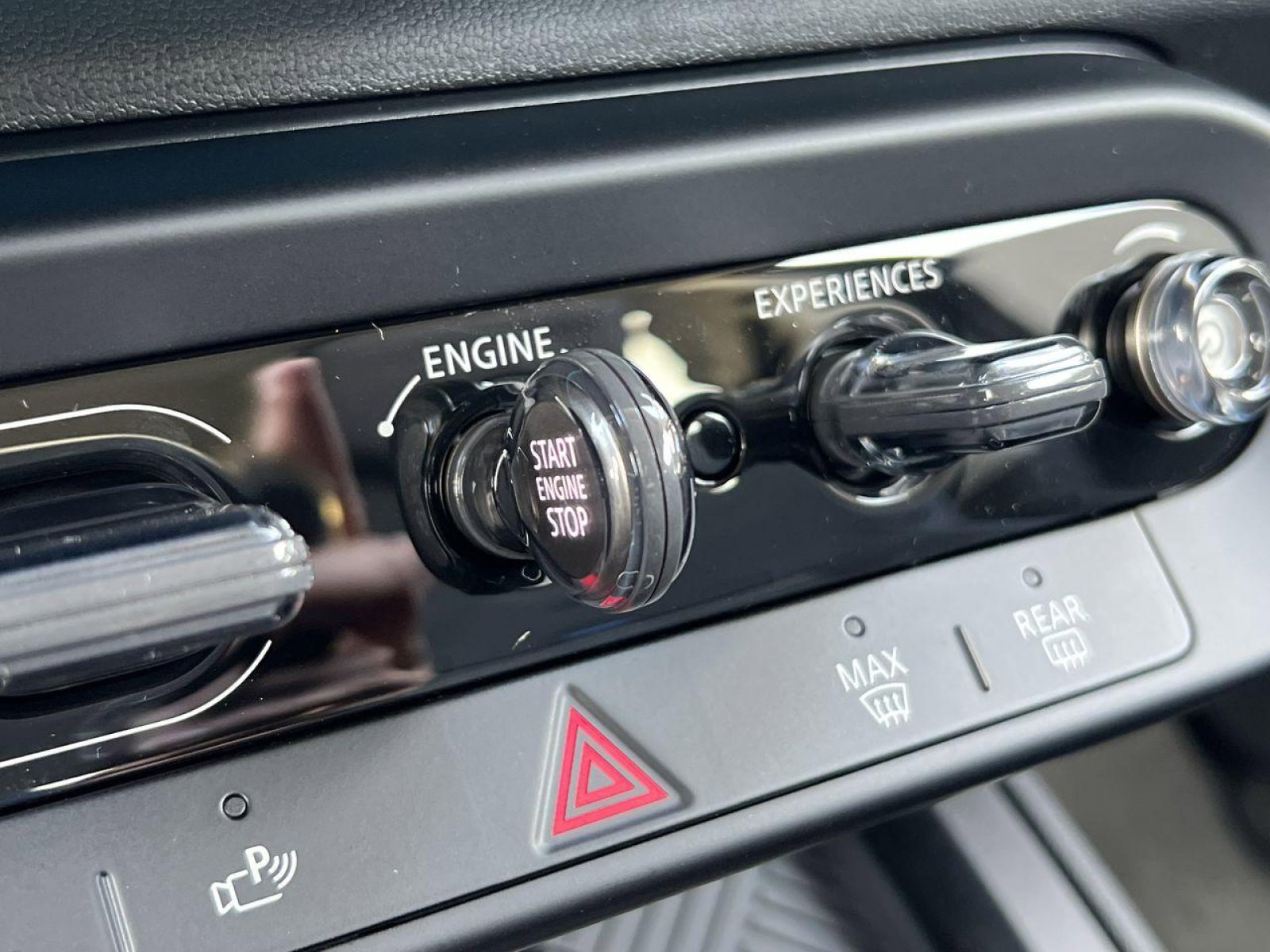 New 2025 MINI Cooper Countryman S w/ Comfort Package Max image 31