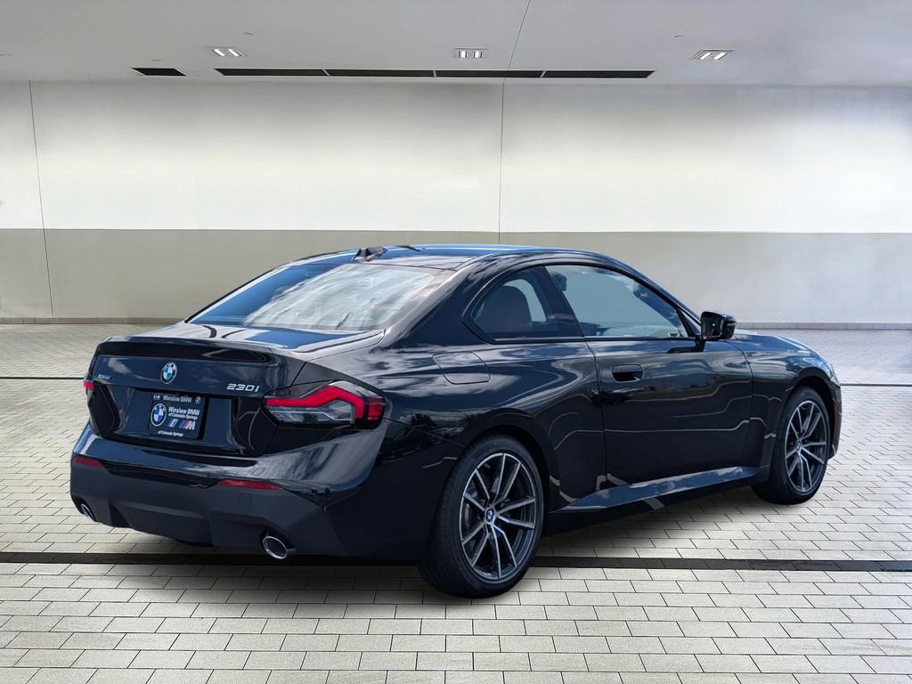 Used 2025 BMW 230i xDrive Coupe w/ Premium Package image 5