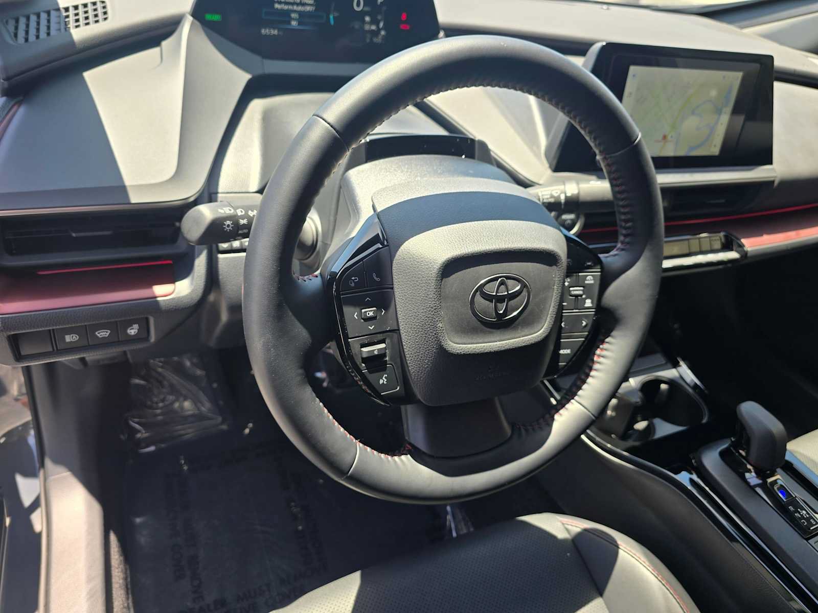 Used 2026 Toyota Prius Plug-In Hybrid FWD image 23