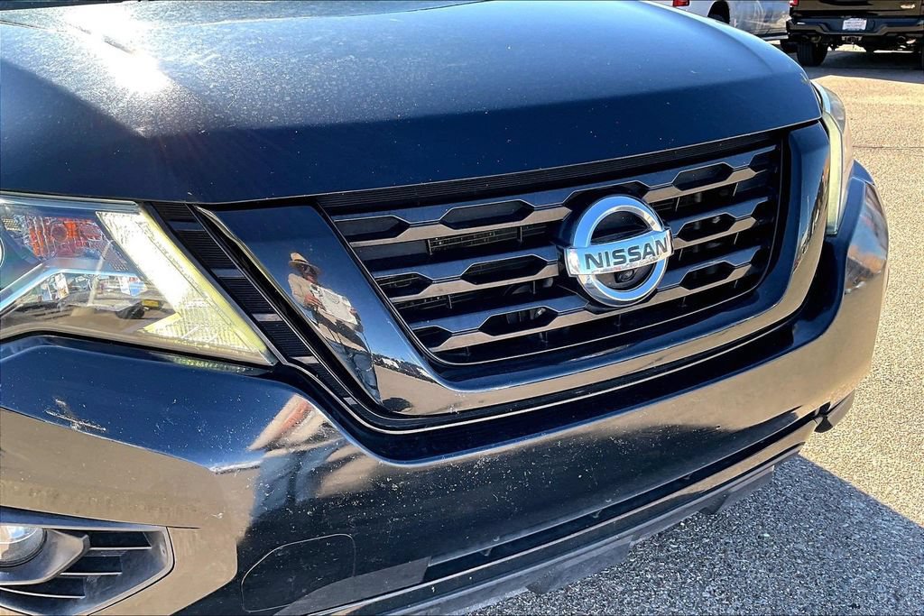Used 2018 Nissan Pathfinder SL w/ Midnight Edition Package AWD/4WD image 33