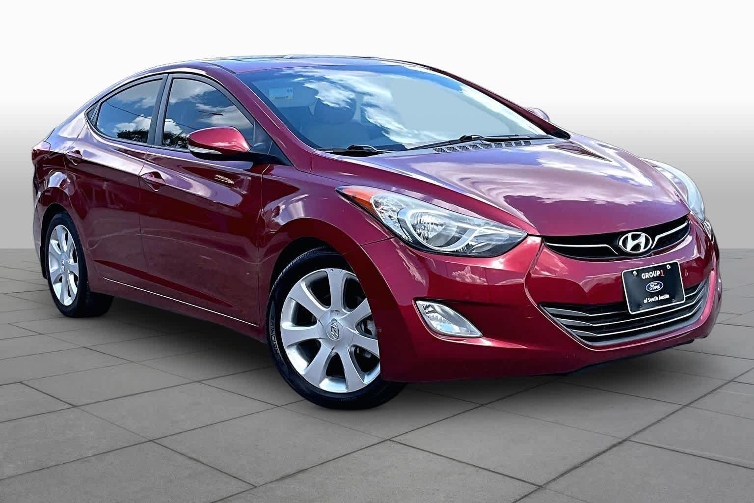 Used 2013 Hyundai Elantra Limited w/ Technology Pkg FWD image 3