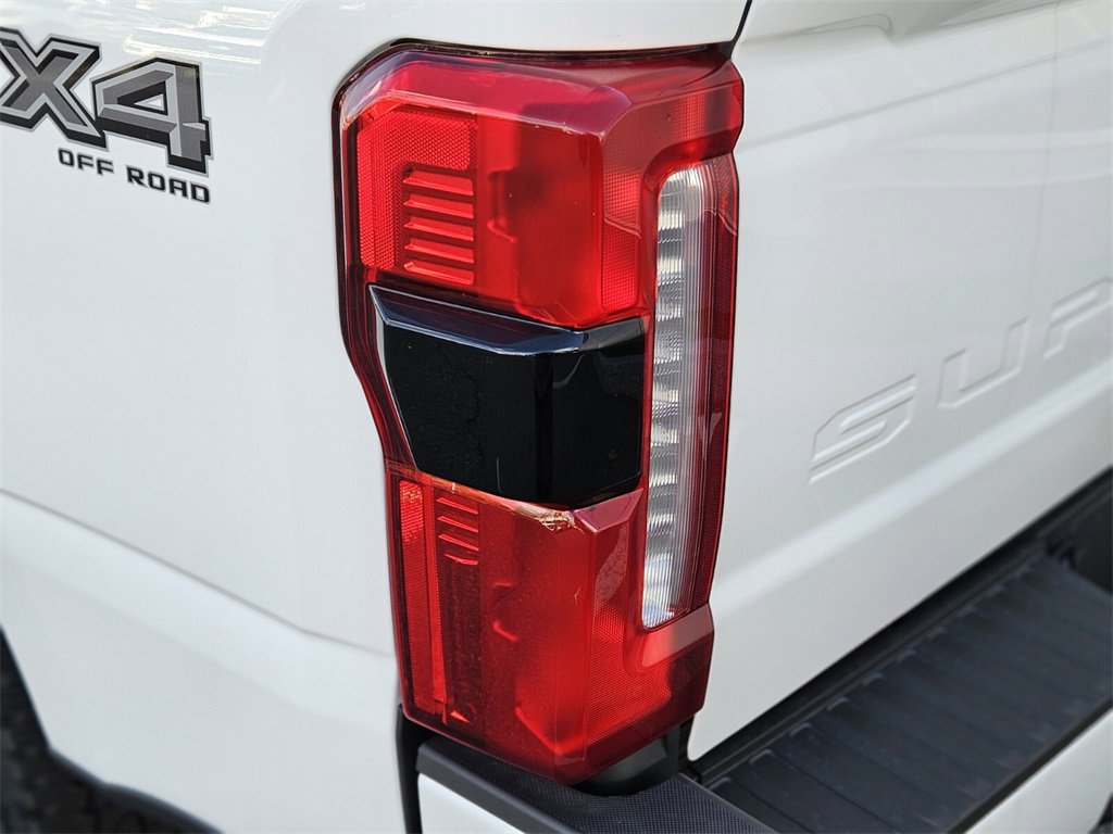 New 2025 Ford F350 Lariat w/ Lariat Ultimate Package image 9
