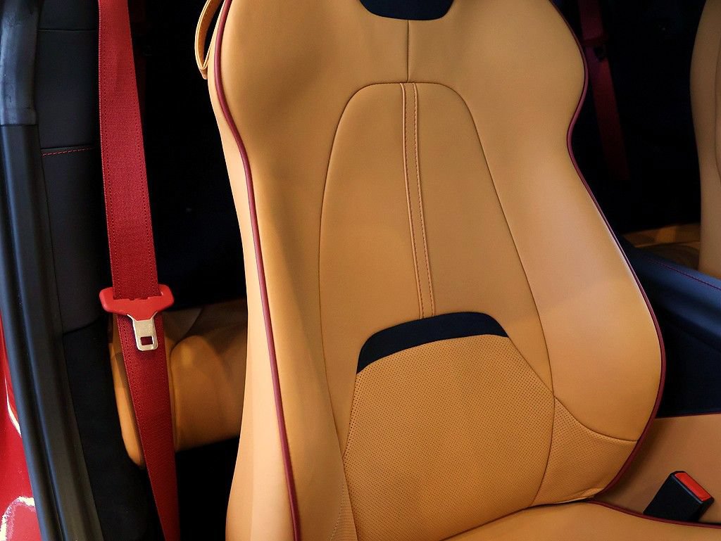 Certified 2022 Ferrari Roma RWD image 84