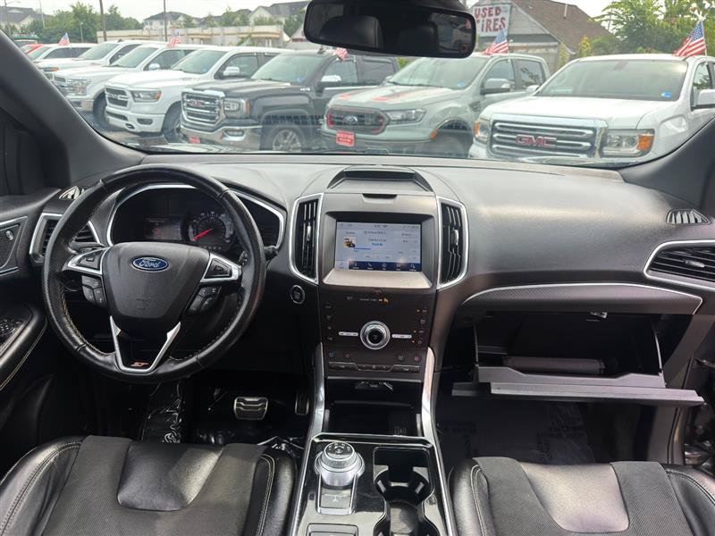 Used 2020 Ford Edge ST w/ Equipment Group 401A AWD/4WD image 24