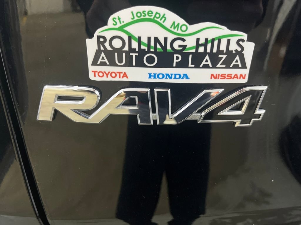 Used 2025 Toyota RAV4 LE image 44