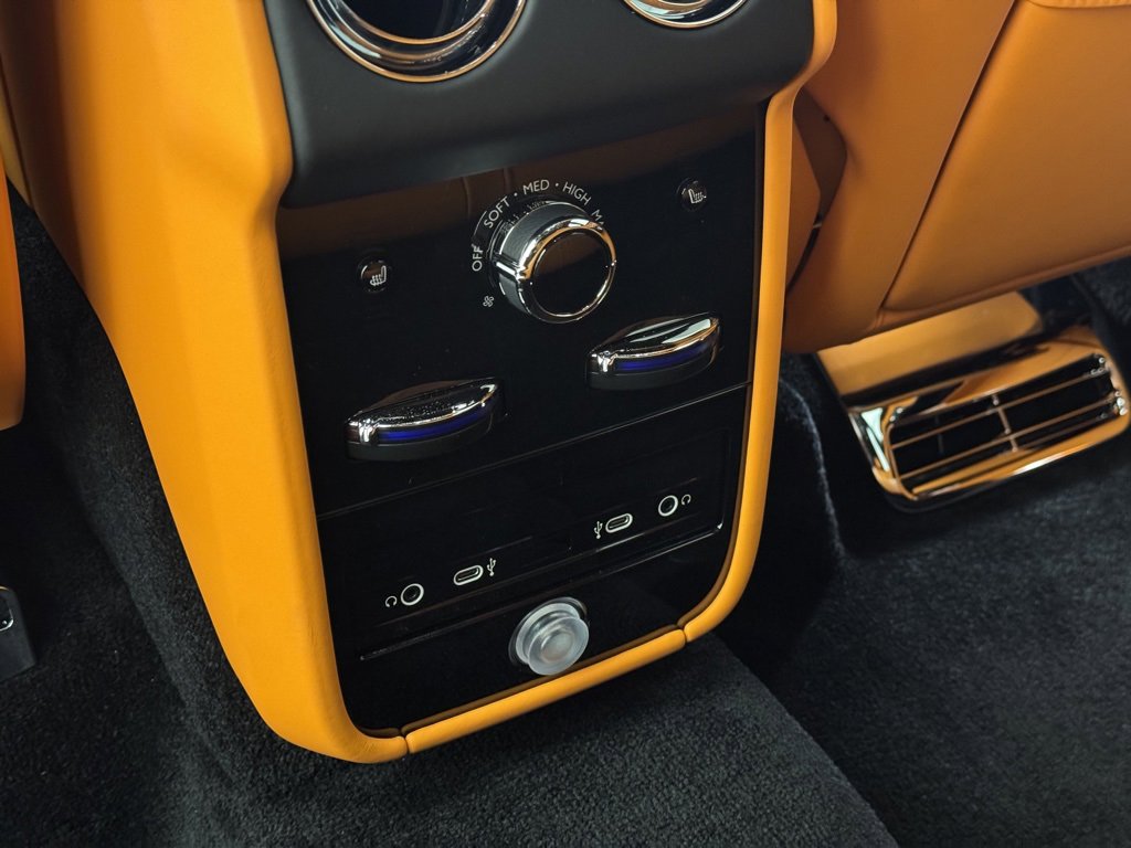 New 2026 Rolls-Royce Cullinan image 26