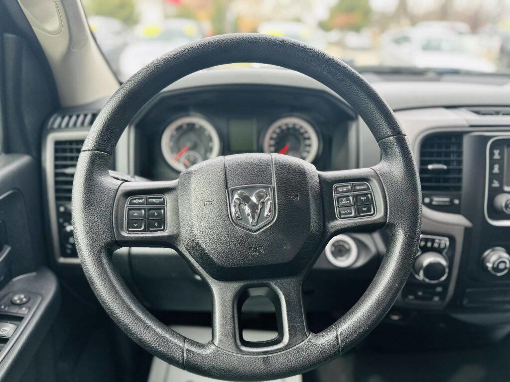 Used 2016 RAM 1500 Express image 16