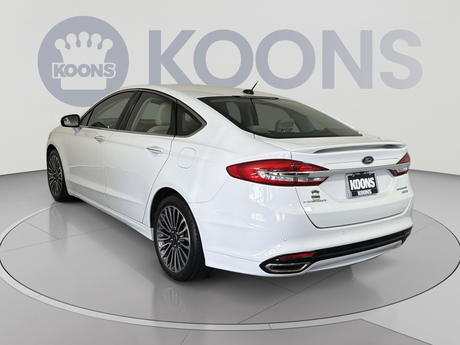 Used 2017 Ford Fusion Titanium FWD image 4