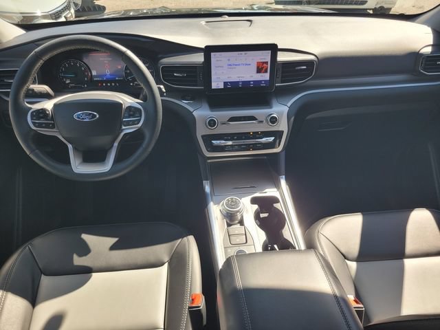 Certified 2024 Ford Explorer XLT w/ Equipment Group 202A AWD/4WD image 14