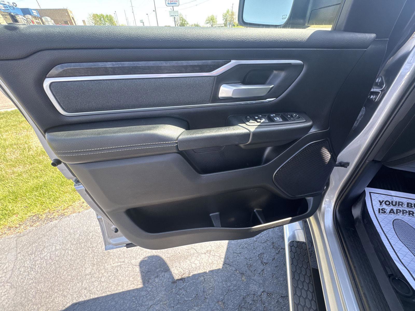 Used 2022 RAM 1500 Big Horn AWD/4WD image 8