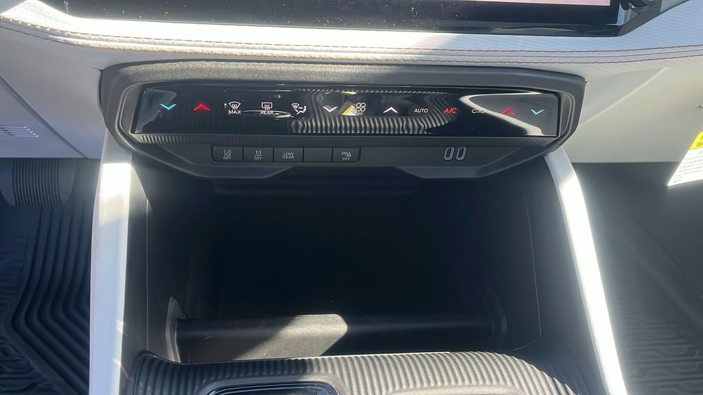 New 2026 Jeep Cherokee Limited AWD/4WD image 15