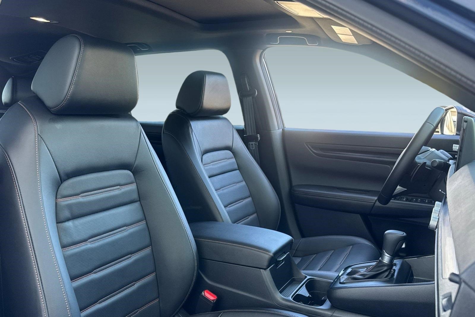 Used 2025 Honda CR-V Sport-L image 31