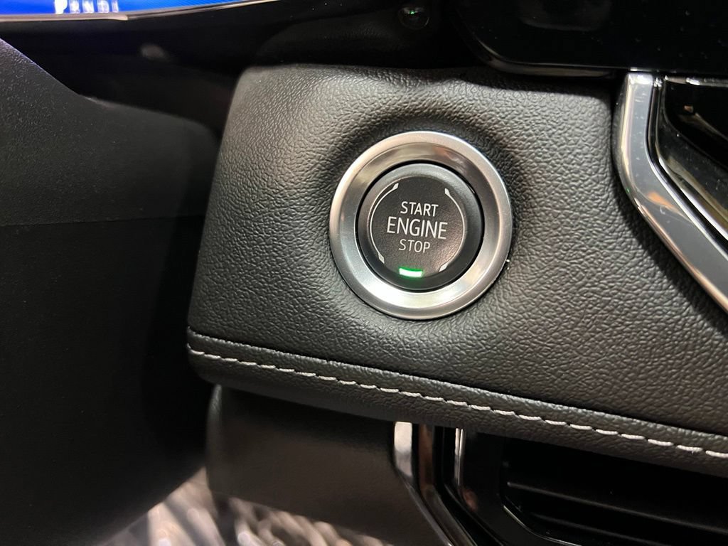 Used 2024 Chevrolet Colorado LT w/ LT Convenience Package RWD image 22