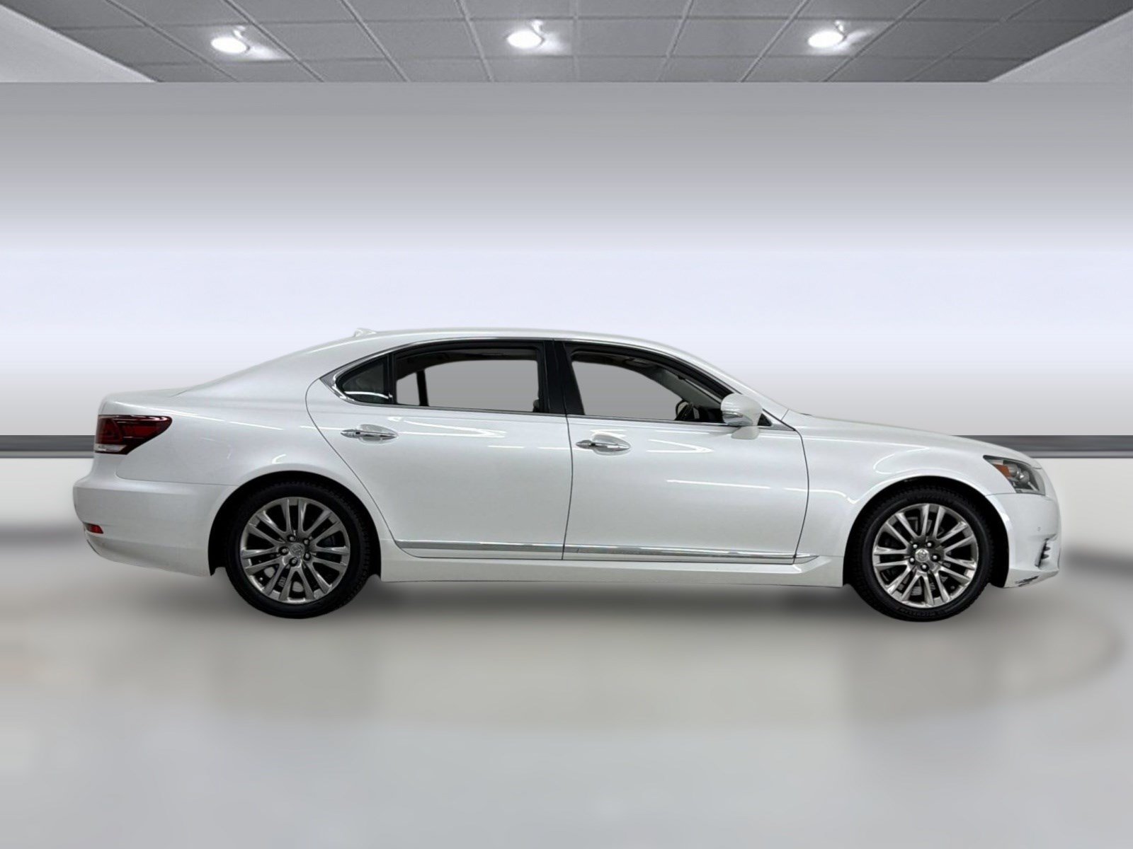 Used 2017 Lexus LS 460 L w/ Ultra Luxury Package RWD image 8