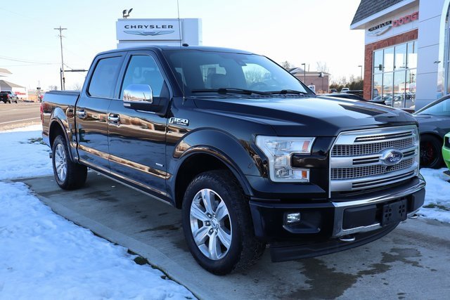 Used 2017 Ford F150 Platinum w/ Equipment Group 701A Luxury image 3