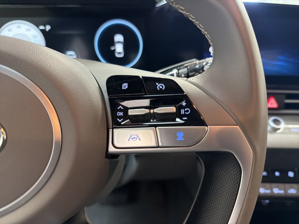 Certified 2023 Hyundai Elantra SEL w/ Convenience Package image 18