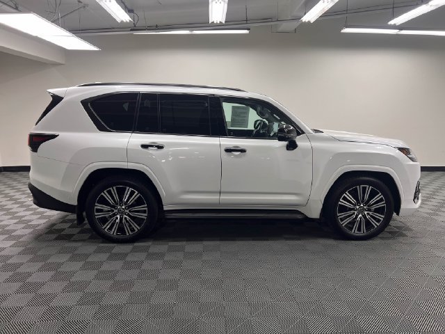 Certified 2026 Lexus LX 700h Luxury w/ Appearance Package AWD/4WD image 4