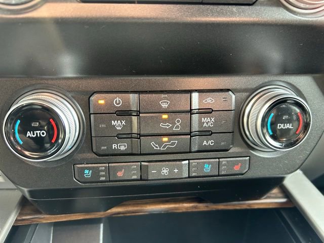 Used 2019 Ford F150 Lariat w/ Equipment Group 502A Luxury AWD/4WD image 27