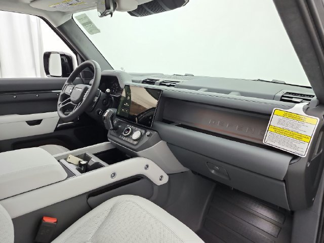 New 2026 Land Rover Defender 130 V8 AWD/4WD image 25