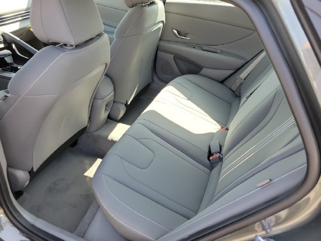 New 2026 Hyundai Elantra Sport FWD image 25