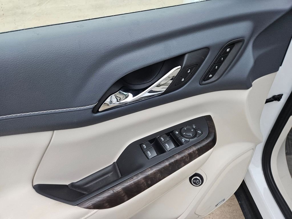 Used 2022 GMC Acadia Denali image 16