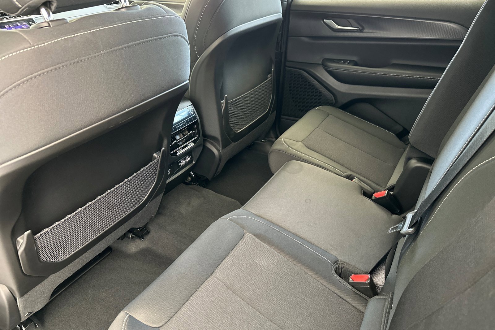 New 2025 Jeep Grand Cherokee L Laredo w/ Luxury Tech Group I image 13