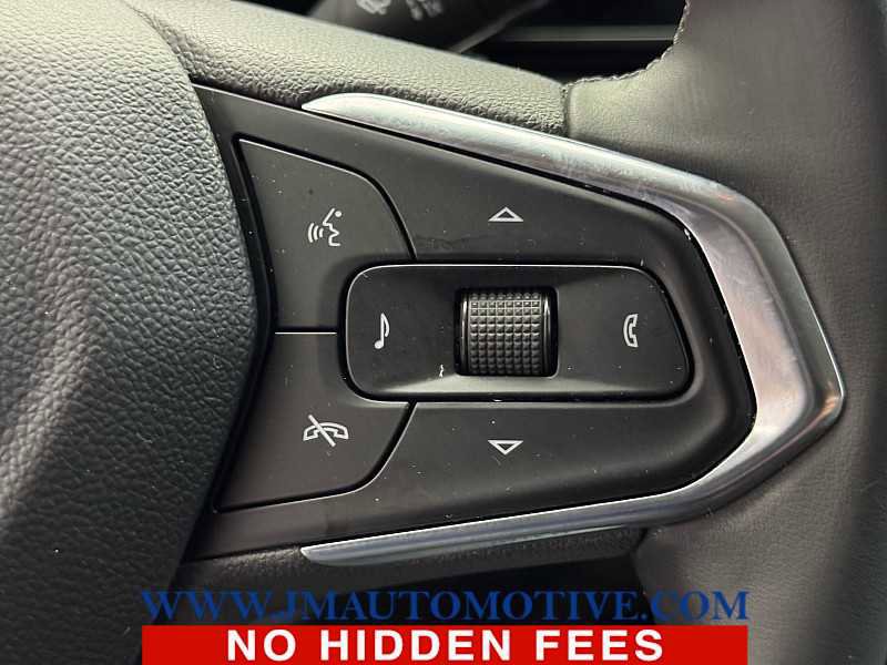 Used 2024 Chevrolet Trax LT w/ Driver Confidence Package image 36