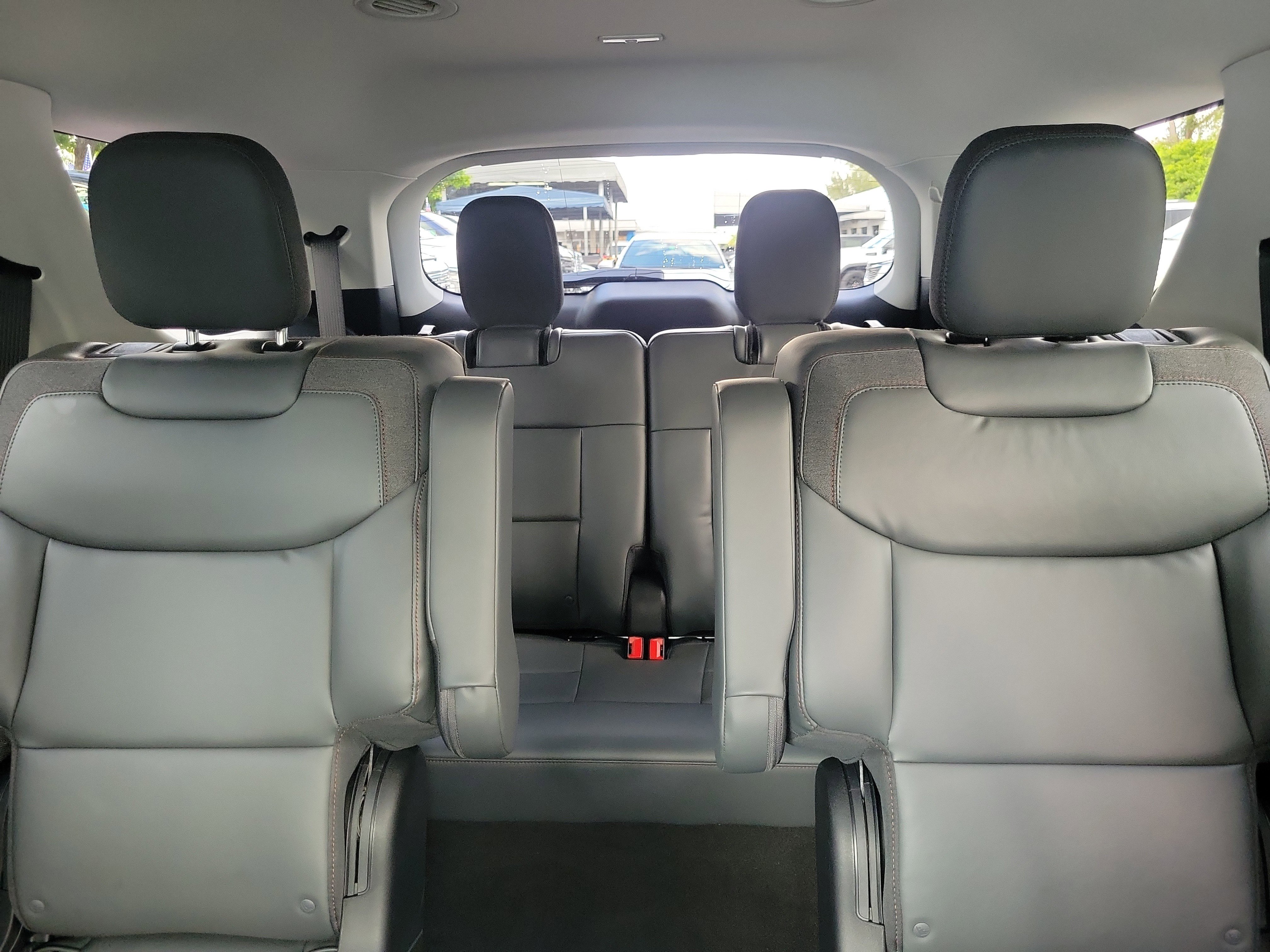 Used 2026 Ford Explorer Active w/ Active Comfort Package image 15