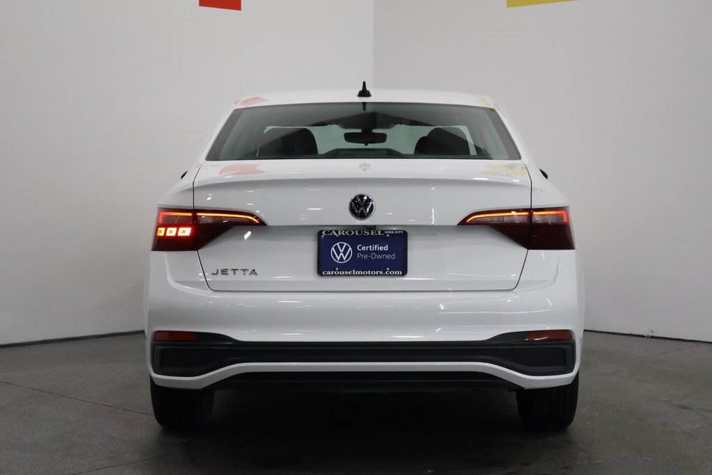 Used 2023 Volkswagen Jetta S image 11