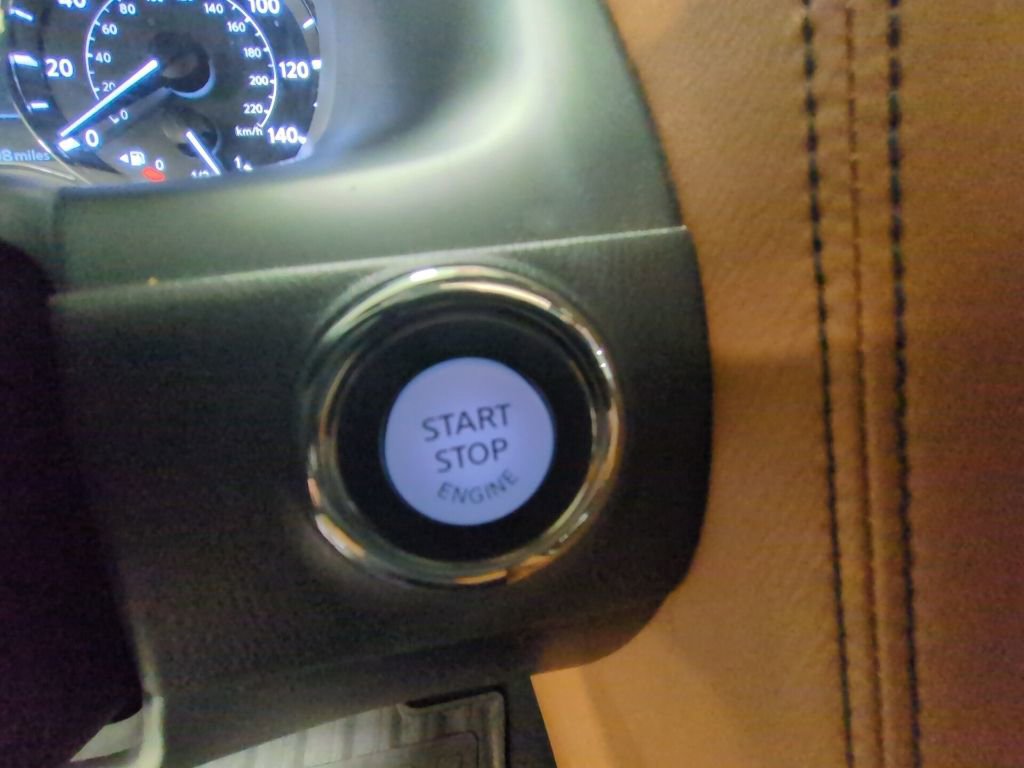 Used 2024 INFINITI QX80 Sensory w/ Cargo Package image 19