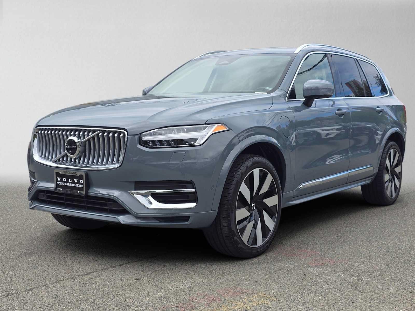 Used 2023 Volvo XC90 T8 Ultimate w/ Lounge Package AWD/4WD image 8