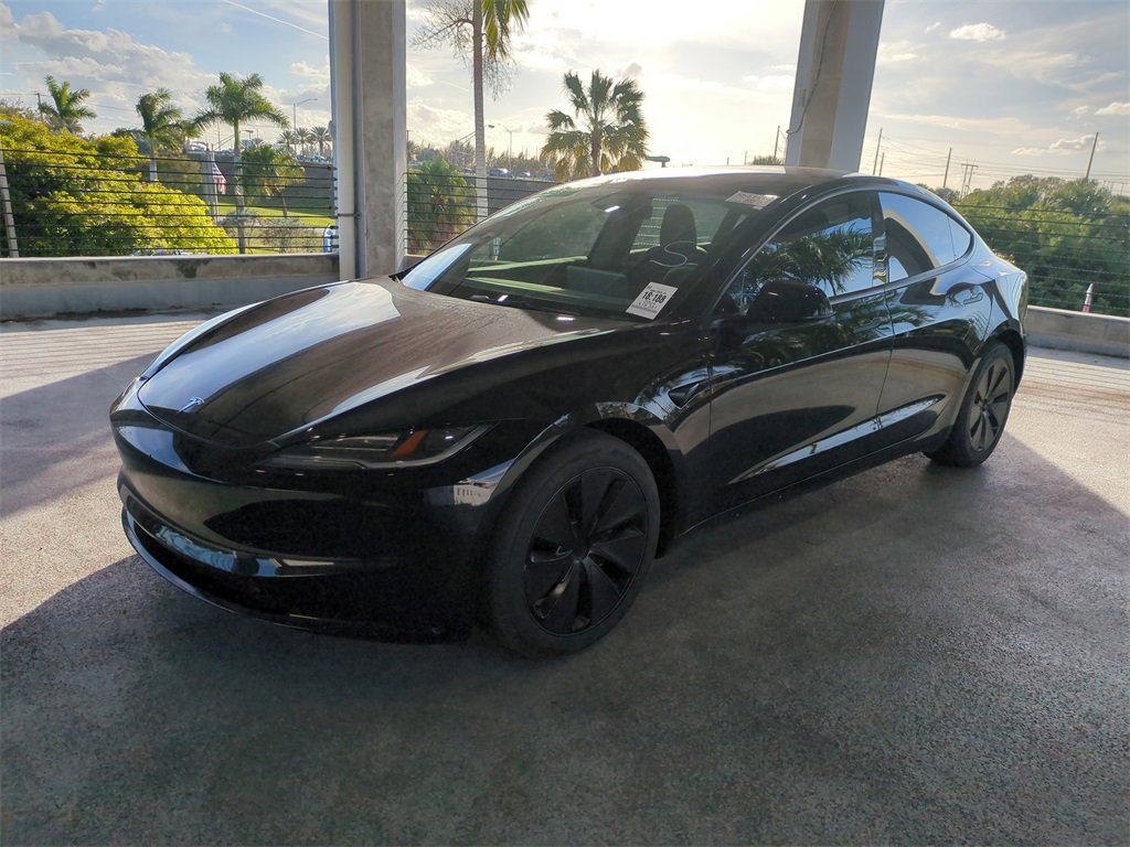 Used 2024 Tesla Model 3 Standard Range image 9
